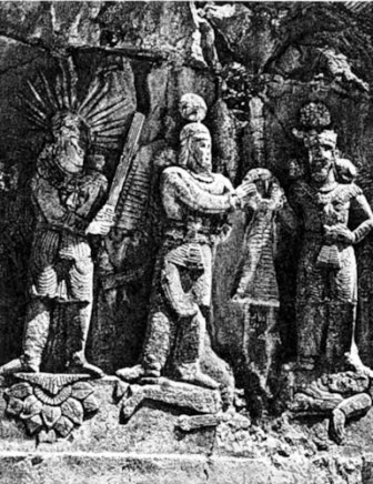 Anahit-ShapurII.jpg